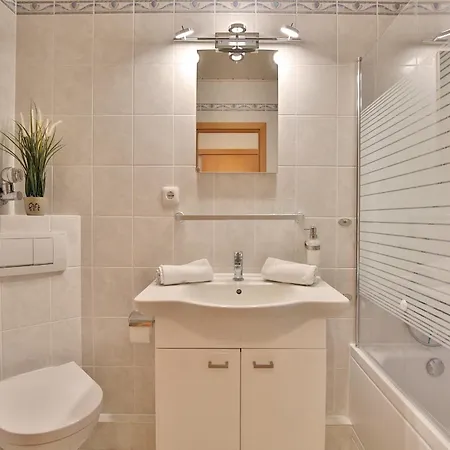 Residenz Am Hang Kuestenklang 110 *